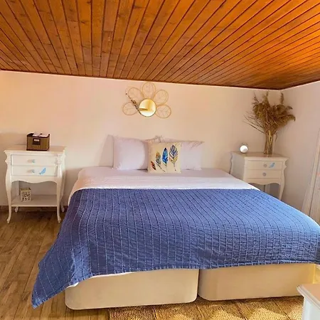 Oda ve Kahvaltı Sığacık Poseidon Boutique *